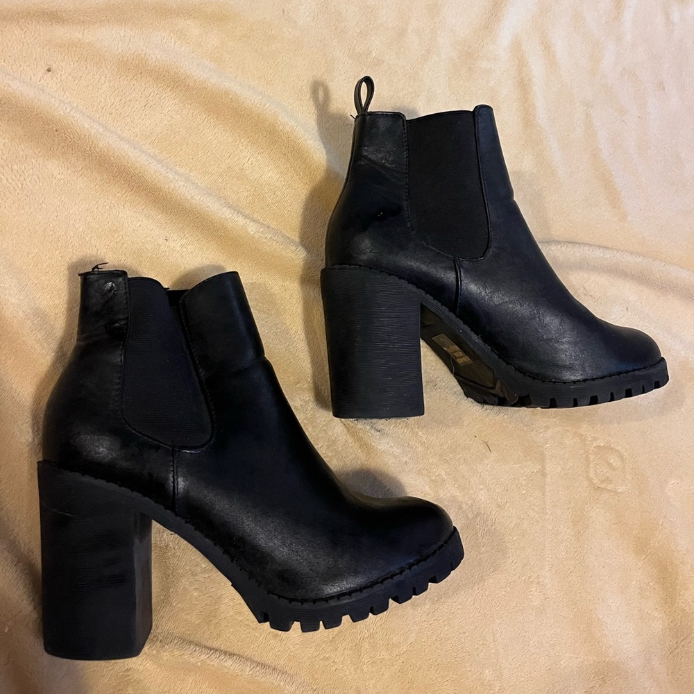 Black heeled booties